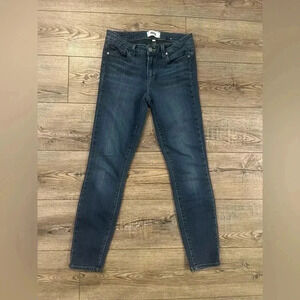 Paige jeans size 6 or 28